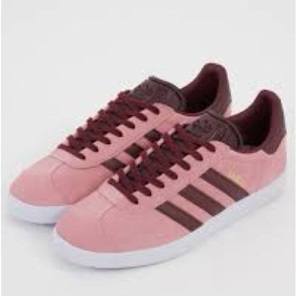Adidas Gazelles (Men’s 7.5) - Picture 2 of 8